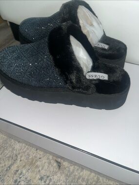 GUESS Black Glitter Knit Faux-Fur Slide Slippers